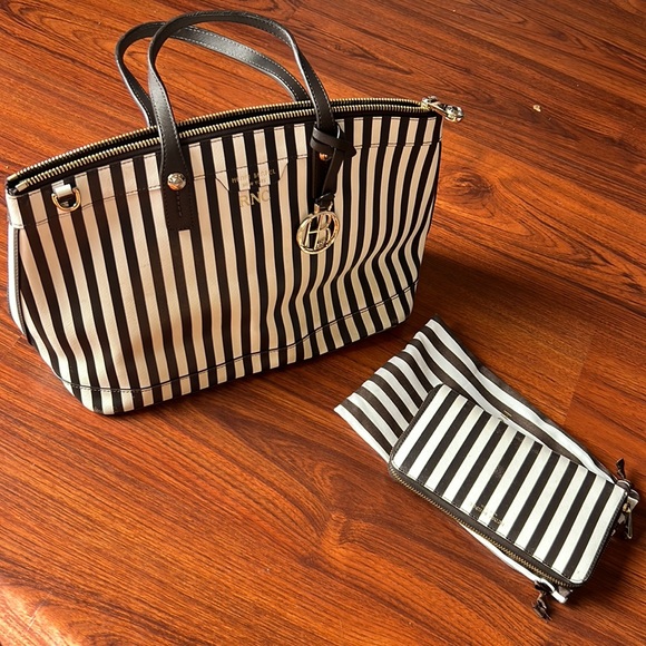 Henri bendel centennial stripe shop